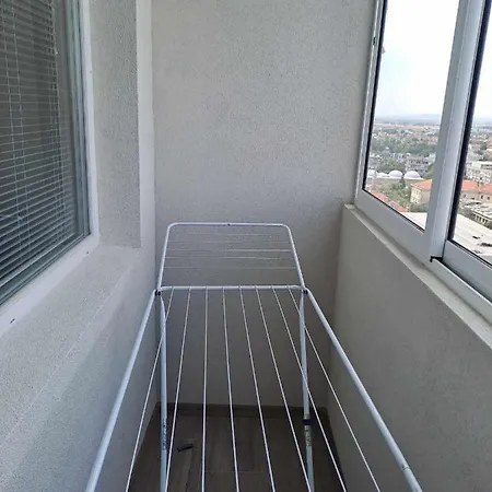 Apartmán луксозен с гледка към парк и център Yambol