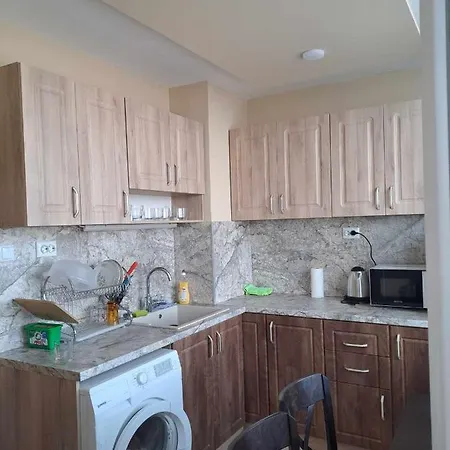 Apartmán луксозен с гледка към парк и център Yambol
